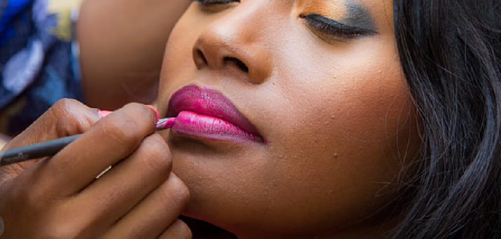 How to Use NYX Lip Liner