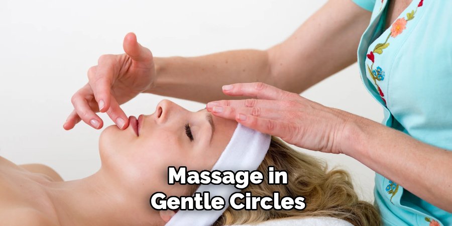 Massage in Gentle Circles