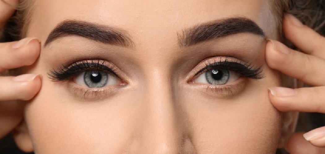 How to Do Eyeliner with Pencil